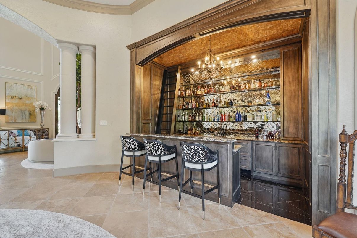 Chandelier, Interior