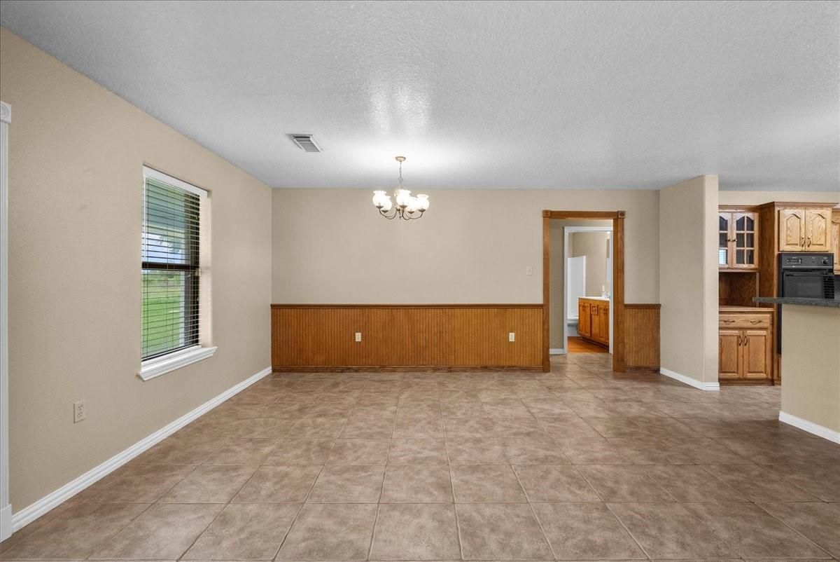 Chandelier, Empty room, Interior, Kitchen