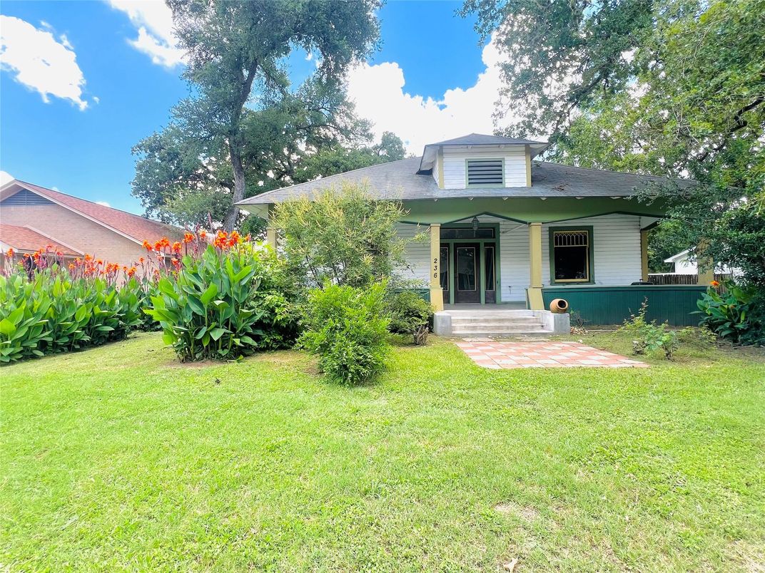Backyard, Exterior, Facade, None