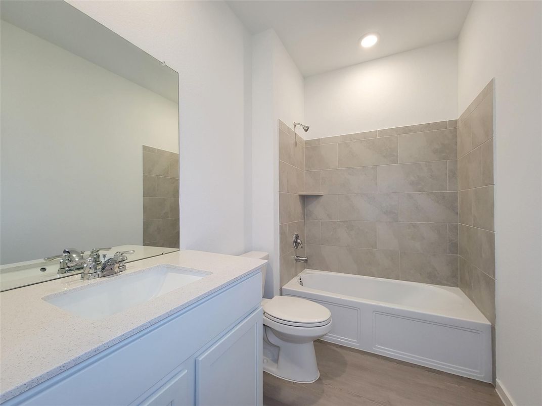 Bathroom, Interior, Recessed Lighting, Wood Texture Flooring
