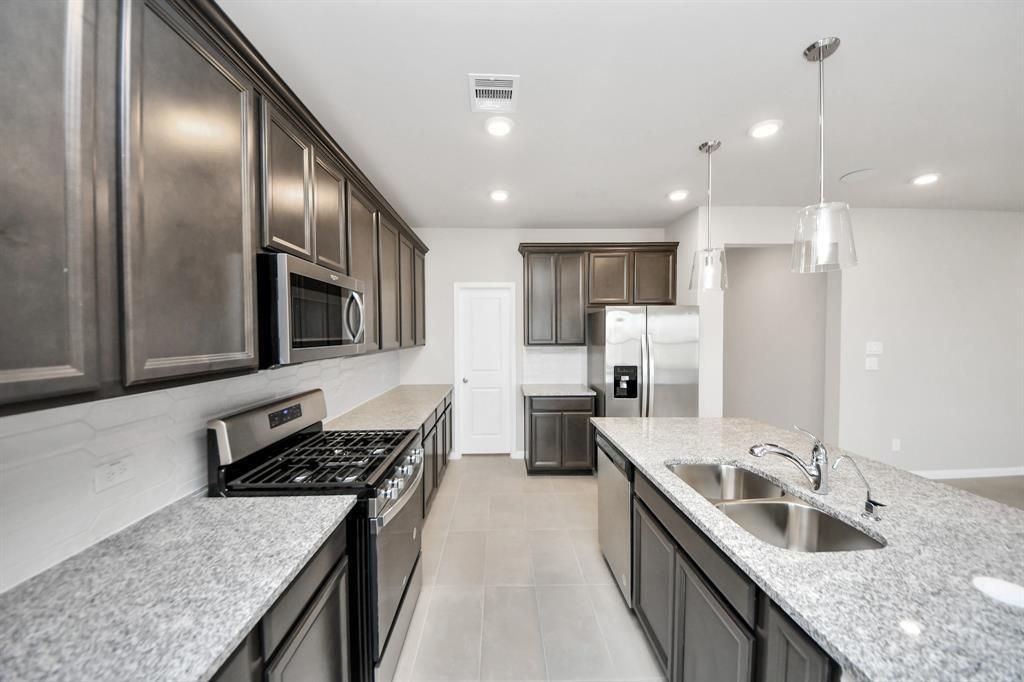 Interior, Kitchen, Pendant Lights, Recessed Lighting
