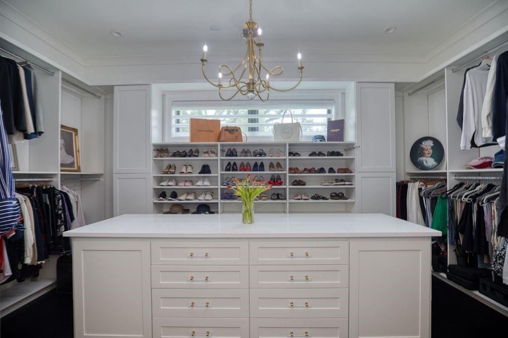Chandelier, Interior, Recessed Lighting, Walk-in Closets