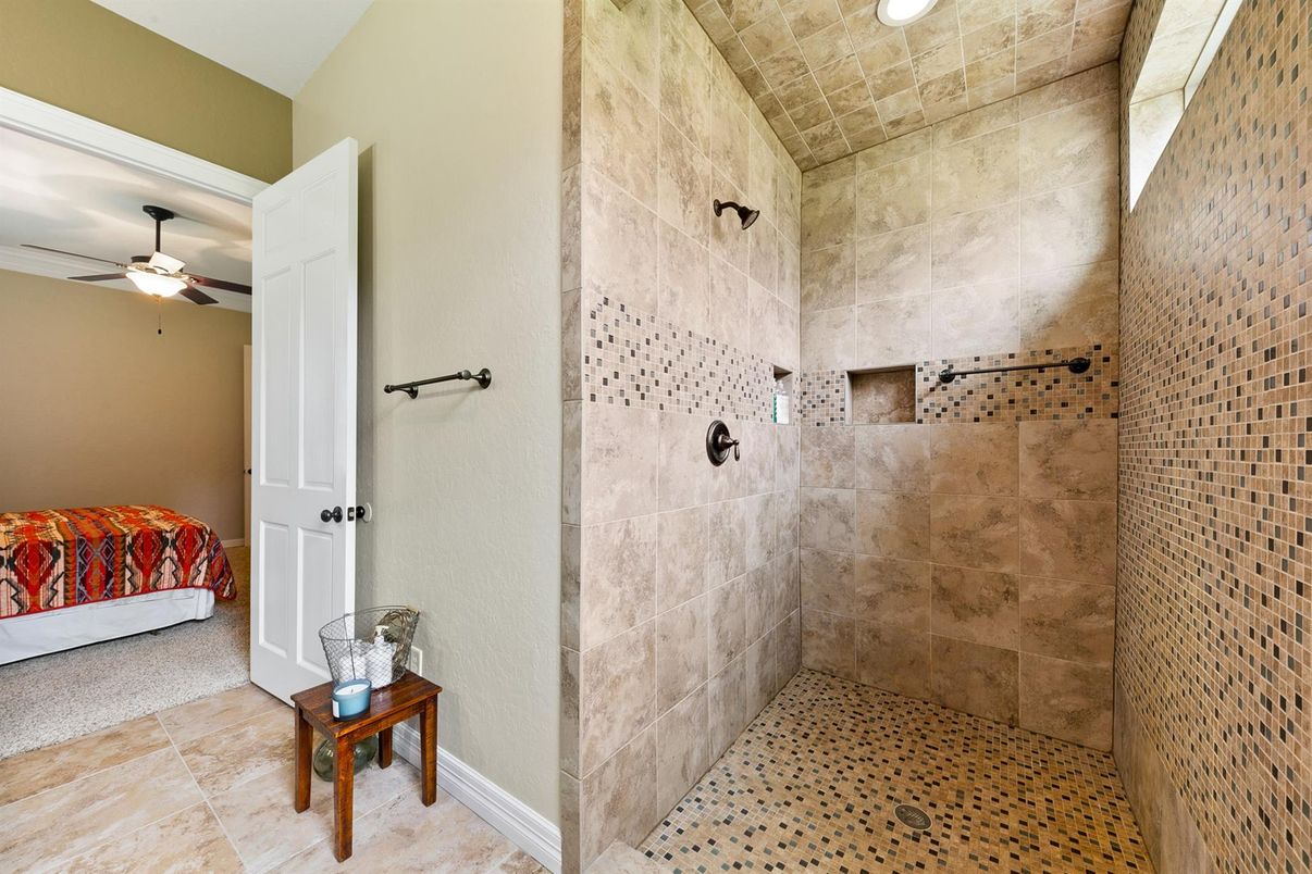 Bathroom, Bedroom, Interior, Recessed Lighting