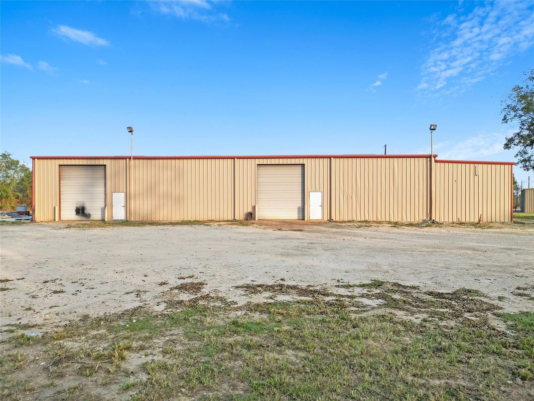 Backyard, Detached Garage, Exterior