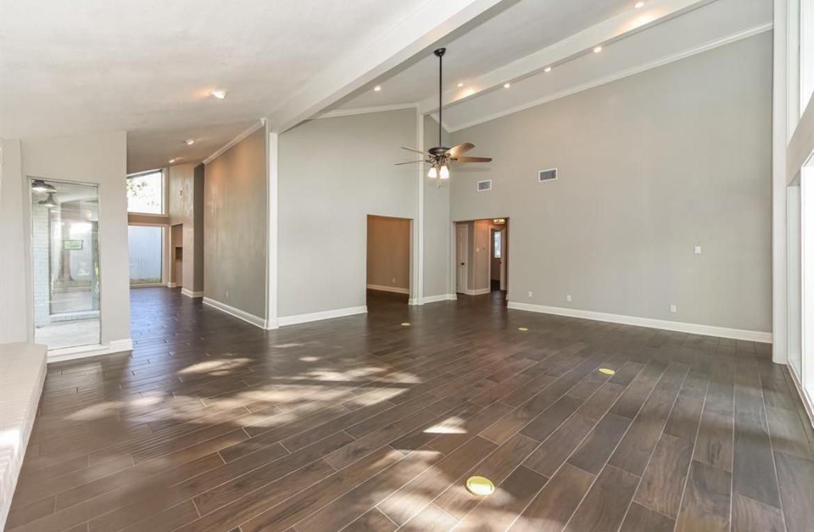 Empty room, Interior, Recessed Lighting, Wood Texture Flooring