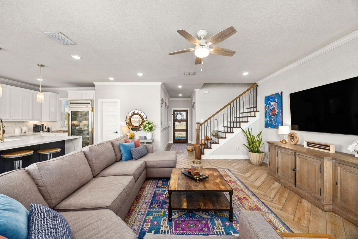 Interior, Kitchen, Living room, Pendant Lights, Recessed Lighting, Stainless Steel Appliances, Wood Texture Flooring