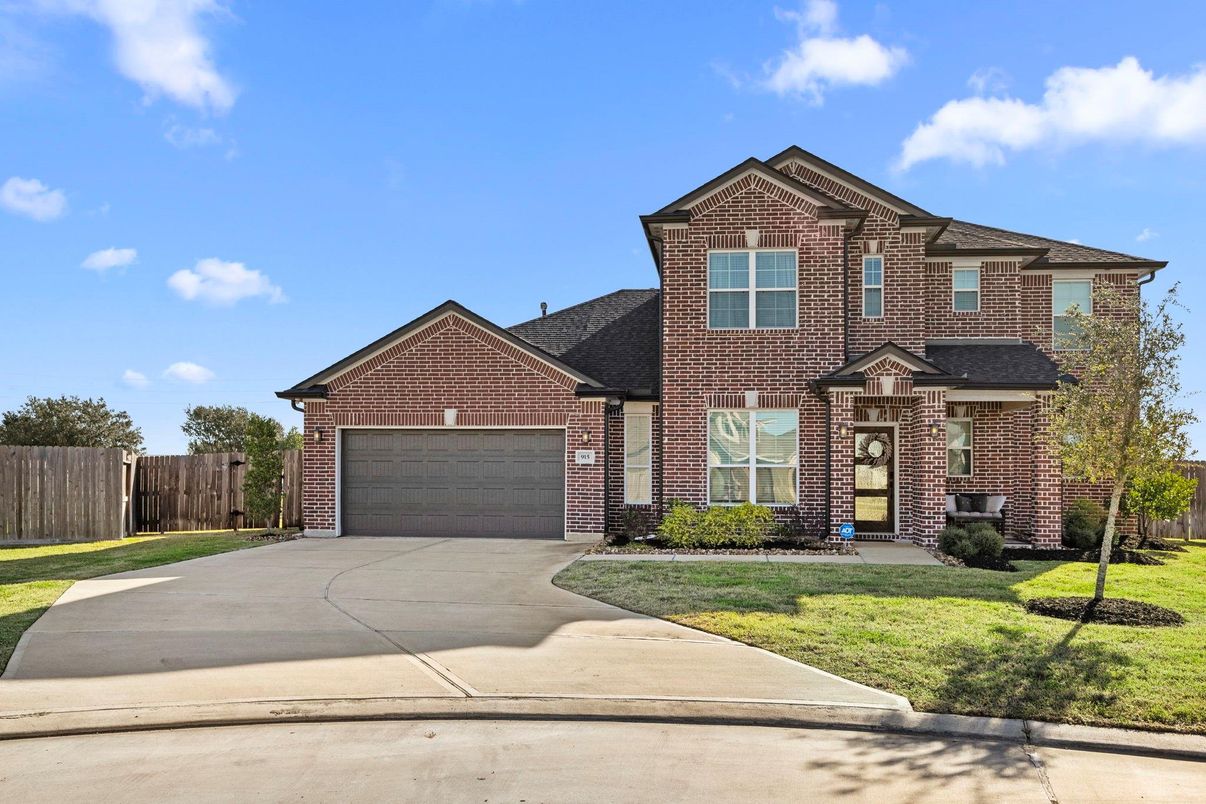 Attached, Exterior, Facade, Brick Facade, Brick Traditional