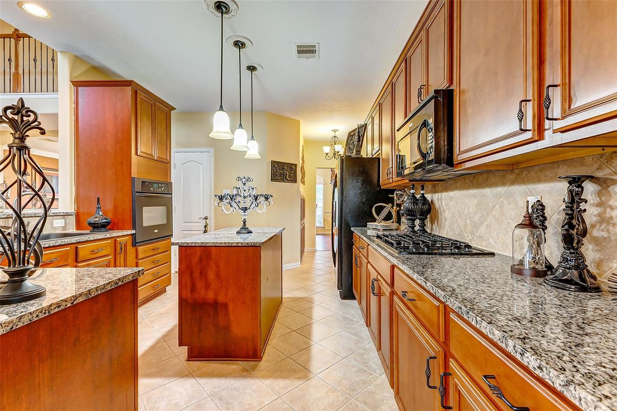 Interior, Kitchen, Pendant Lights, Recessed Lighting