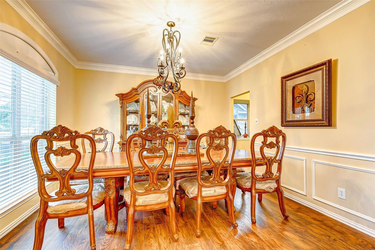 Chandelier, Dining room, Interior, Wood Texture Flooring