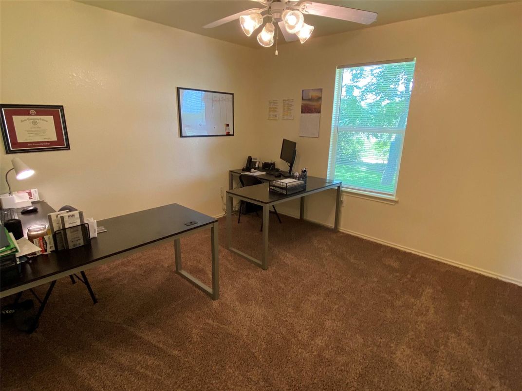 Home Office, Interior