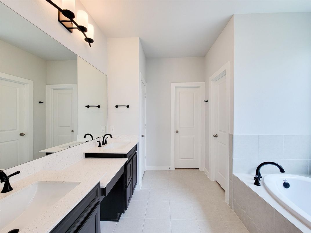 Bathroom, Dual Sink Vanities, Interior