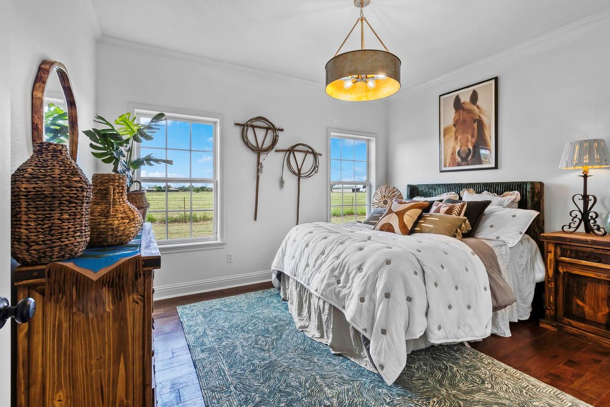 Bedroom, Interior, Pendant Lights, Wood Texture Flooring