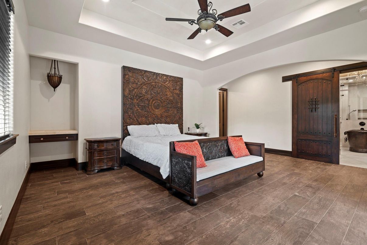 Bedroom, Interior, Recessed Lighting, Wood Texture Flooring