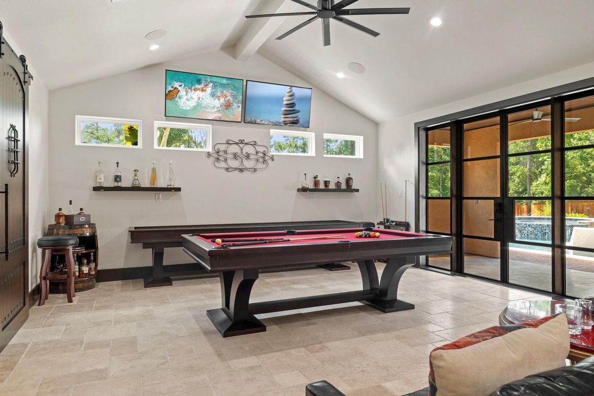 Billiard Table, Game Room, Interior, Recessed Lighting