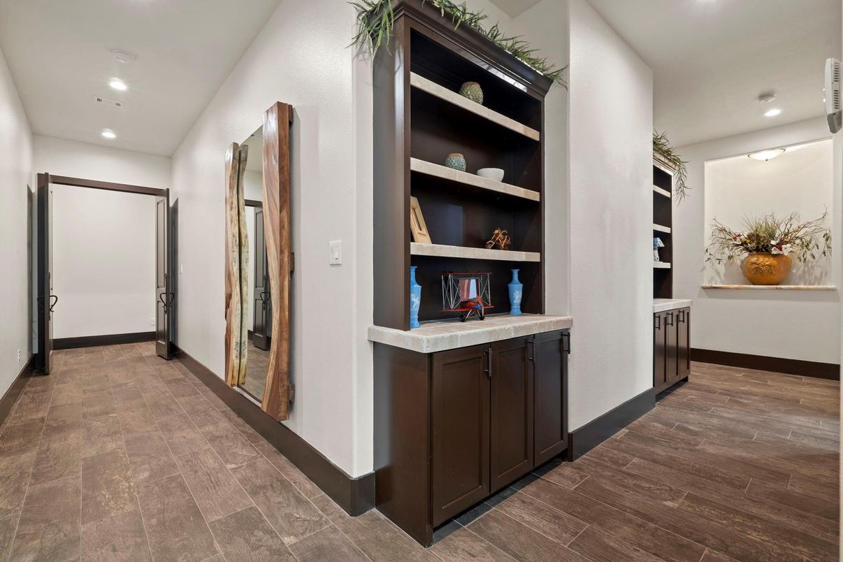 Interior, Recessed Lighting, Wood Texture Flooring