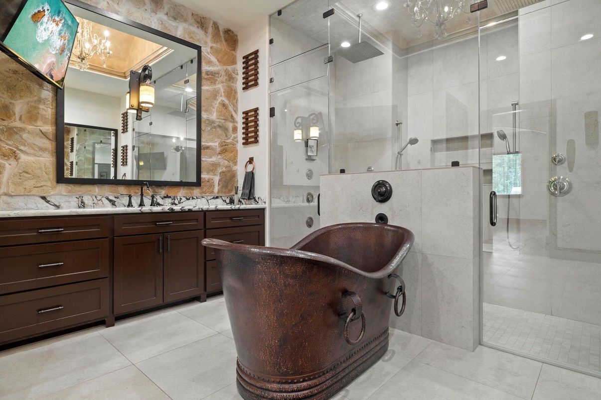 Bathroom, Dual Sink Vanities, Free Standing Baths, Glass Shower, Interior, Recessed Lighting