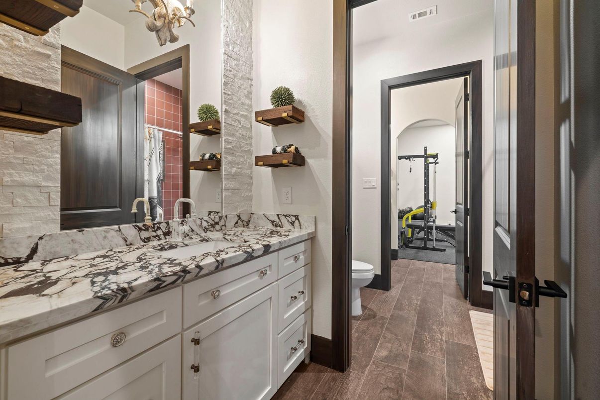 Bathroom, Fitness Equipment, Interior