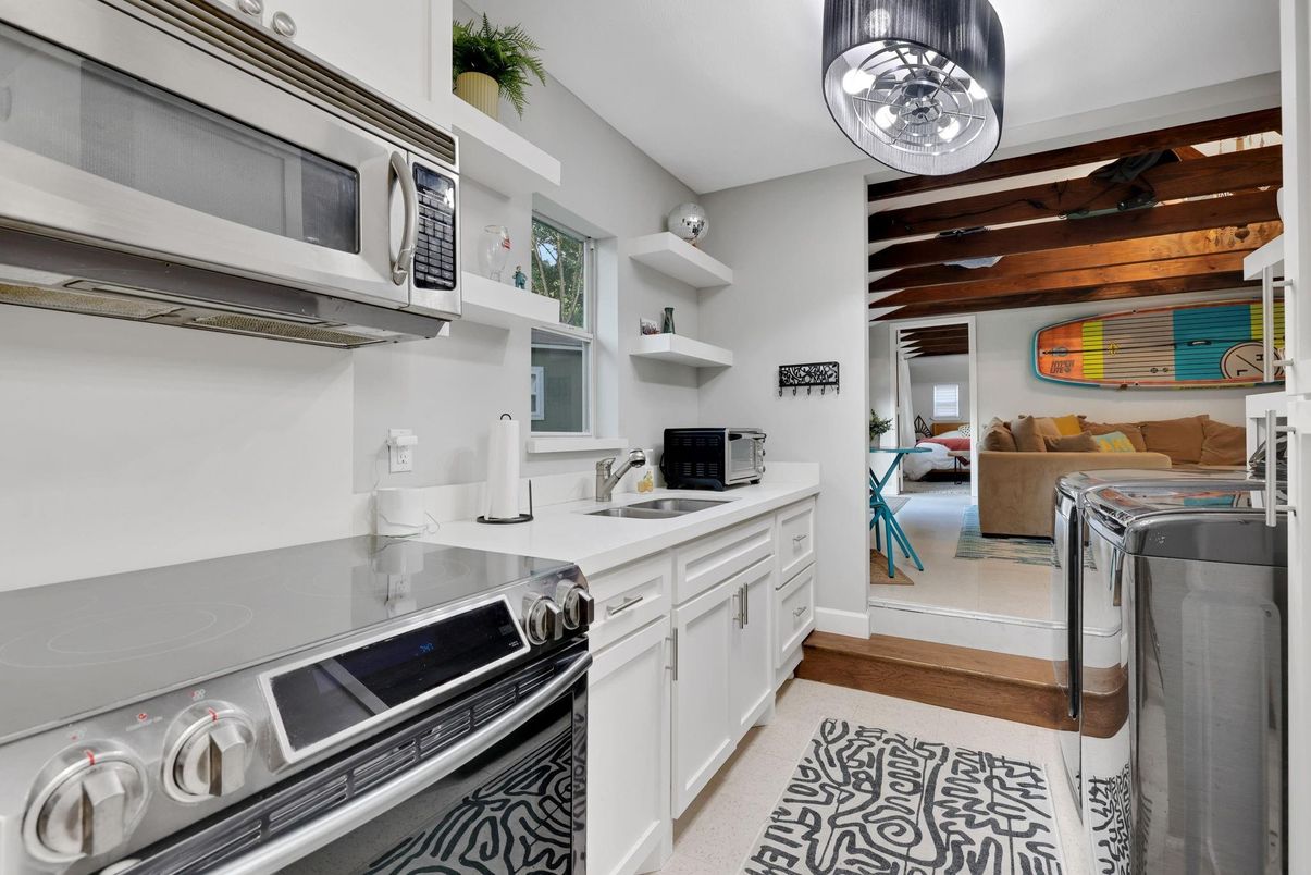 Interior, Kitchen, Living room, Washer, Wooden Beams