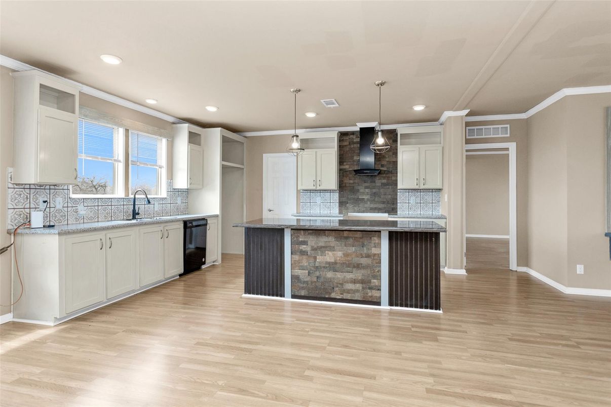 Interior, Kitchen, Pendant Lights, Recessed Lighting, Wood Texture Flooring