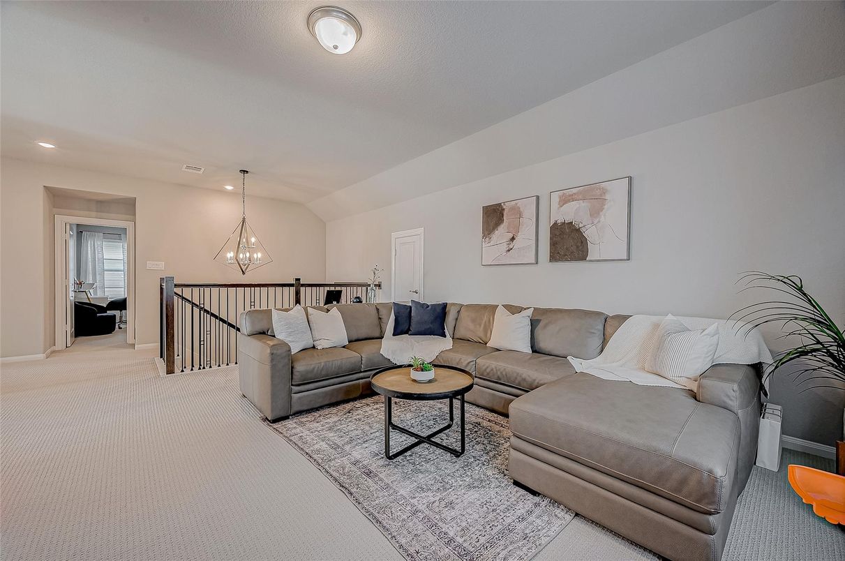 Interior, Living room, Pendant Lights, Recessed Lighting