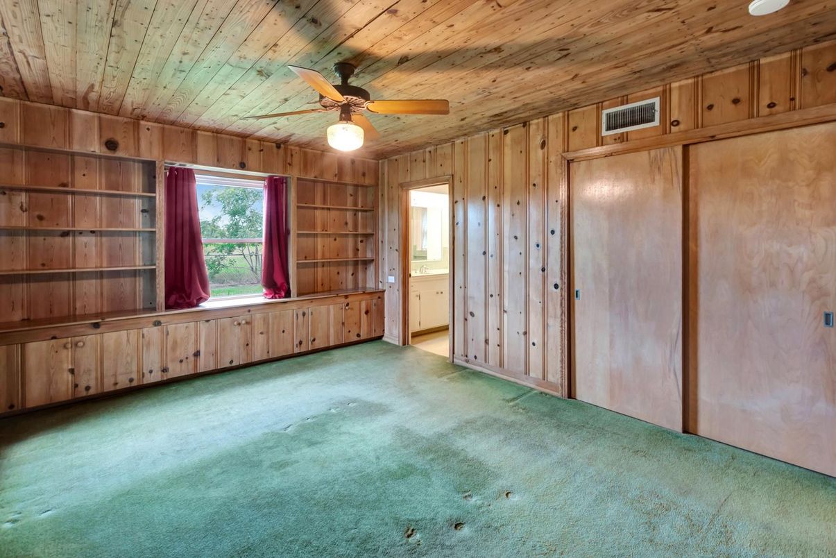 Empty room, Interior, Wooden Ceilings, Wooden Walls