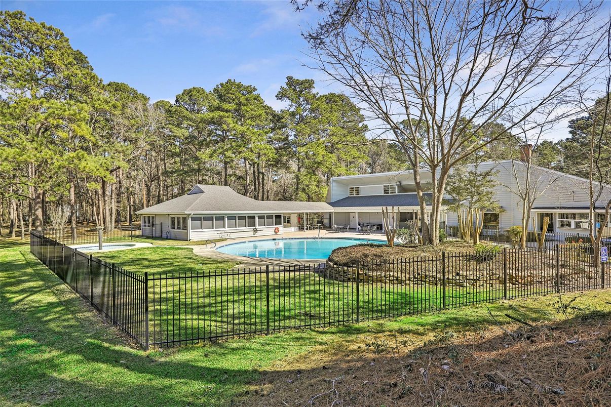 Backyard, Exterior, Pool