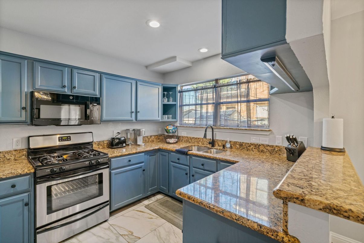 Interior, Kitchen, Marble, Recessed Lighting, Stainless Steel Appliances