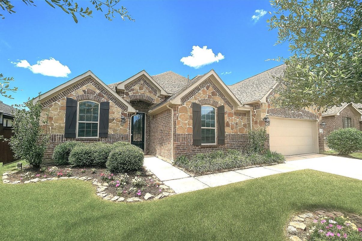 Attached, Backyard, Exterior, Facade, Brick Facade, Brick Traditional