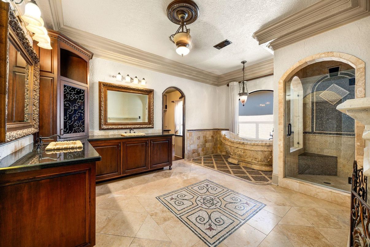 Bathroom, Glass Shower, Interior, Pendant Lights
