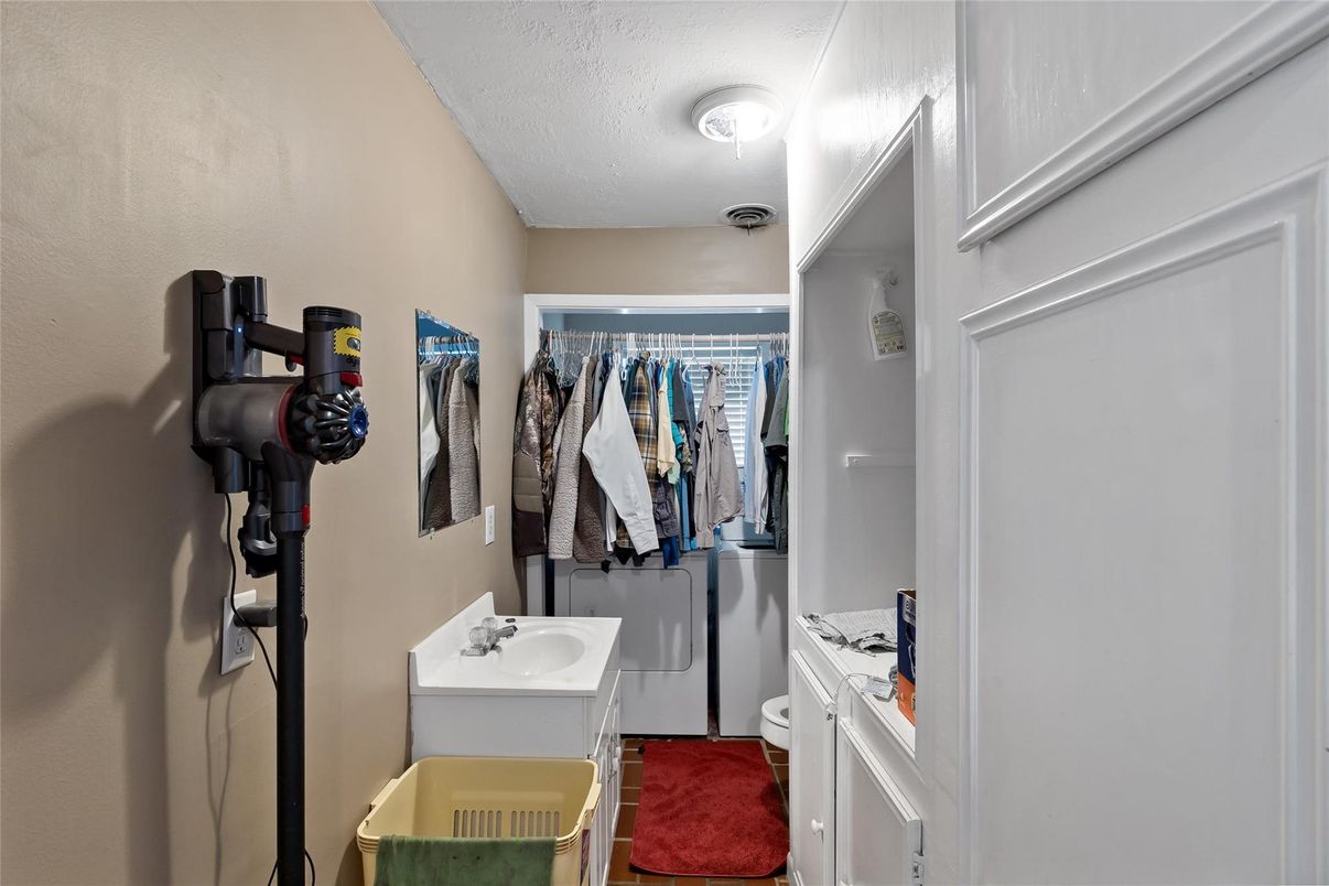 Bathroom, Fitness Equipment, Interior