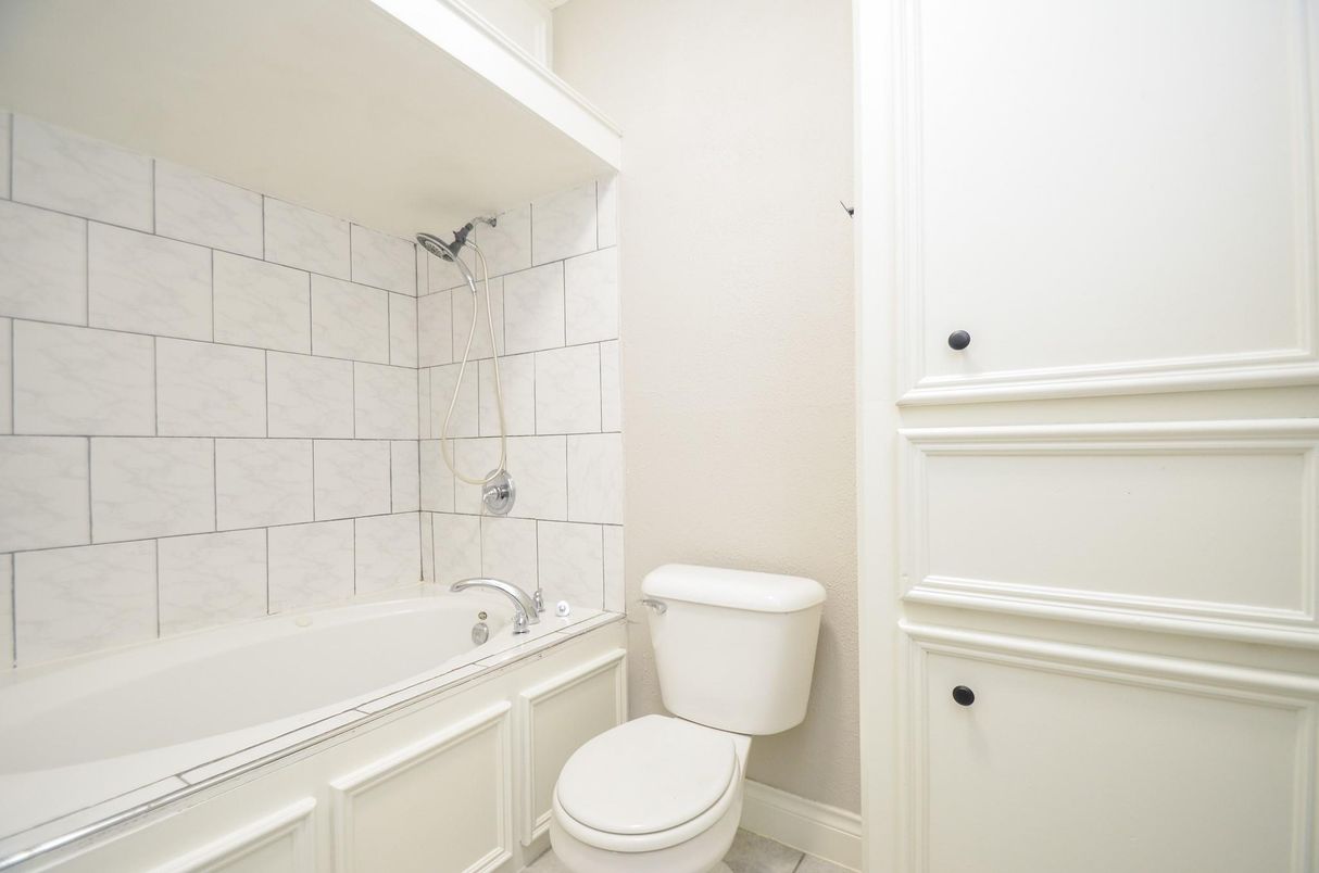 Bathroom, Interior