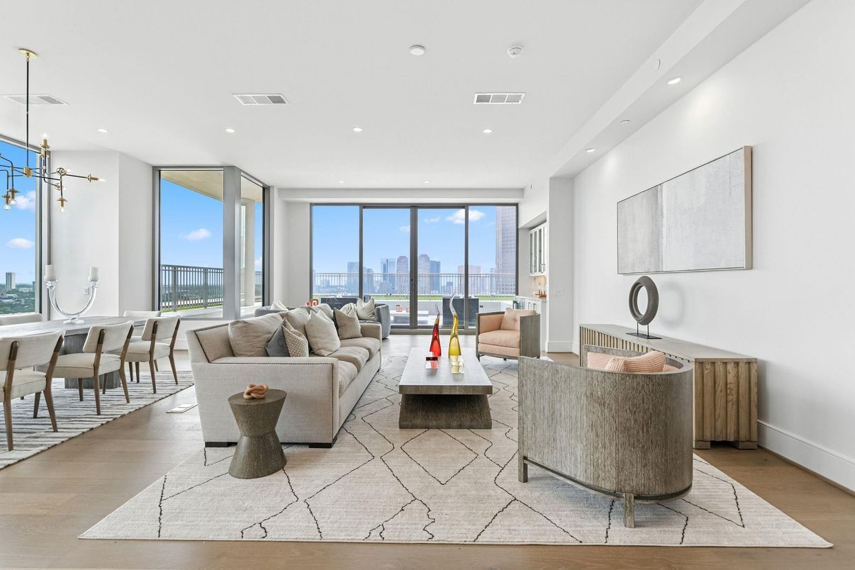 Dining room, Interior, Living room, Pendant Lights, Recessed Lighting, Wood Texture Flooring