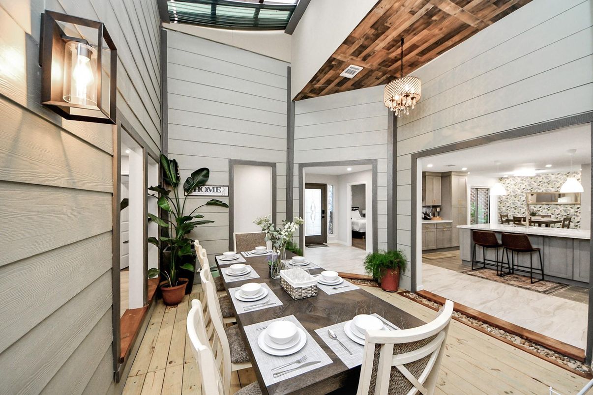 Chandelier, Dining room, Interior, Kitchen, Pendant Lights, Recessed Lighting, Wooden Beams, Wooden Ceilings, Wood Texture Flooring