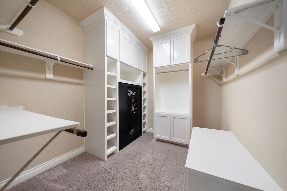 Interior, Walk-in Closets