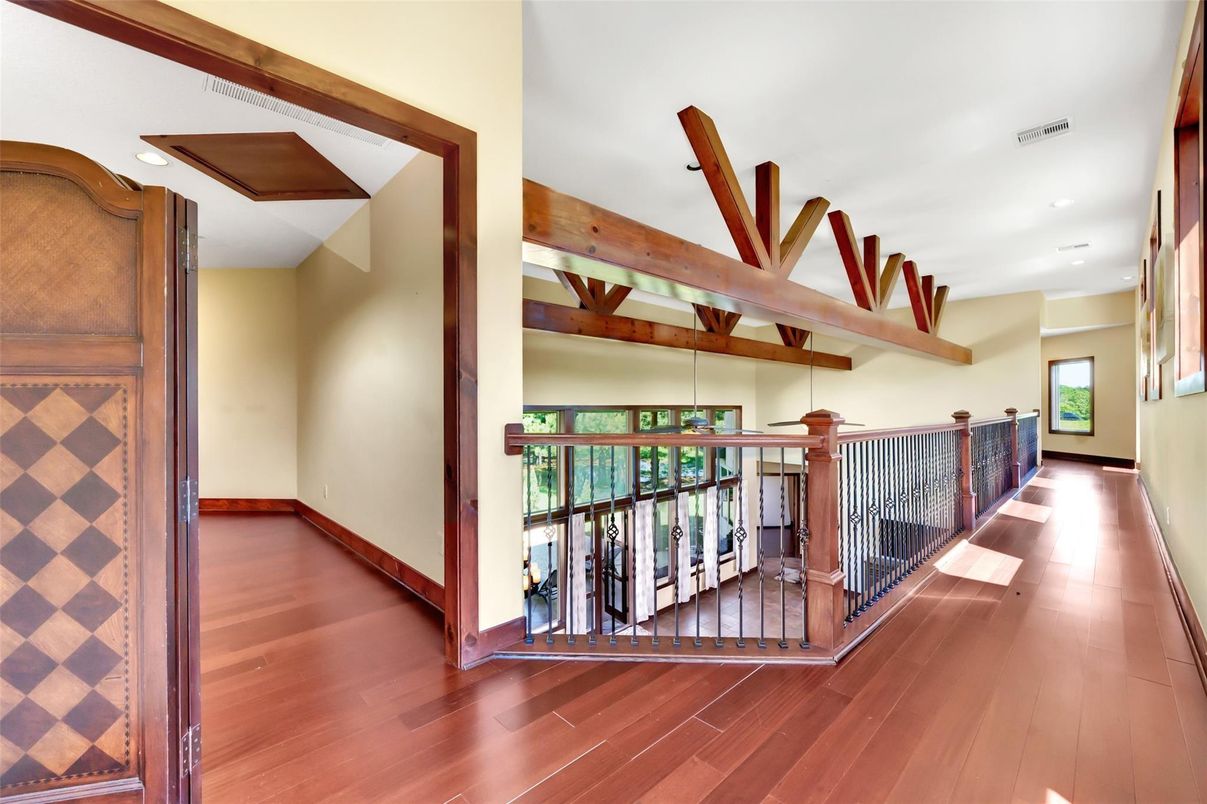 Interior, Recessed Lighting, Wooden Beams, Wood Texture Flooring