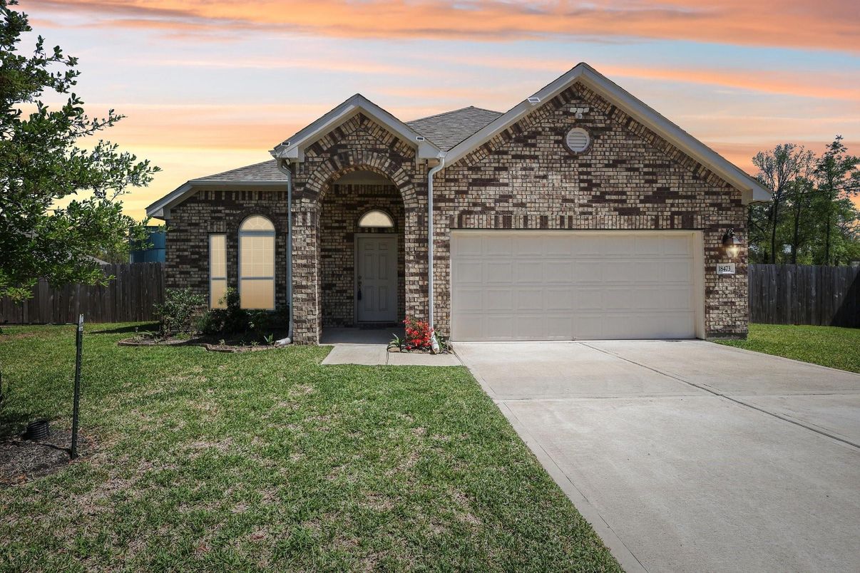 Attached, Exterior, Facade, Brick Facade, Brick Traditional