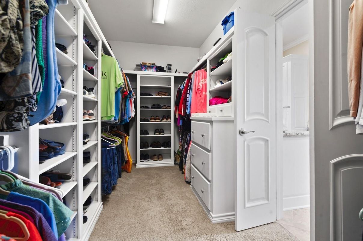 Interior, Walk-in Closets