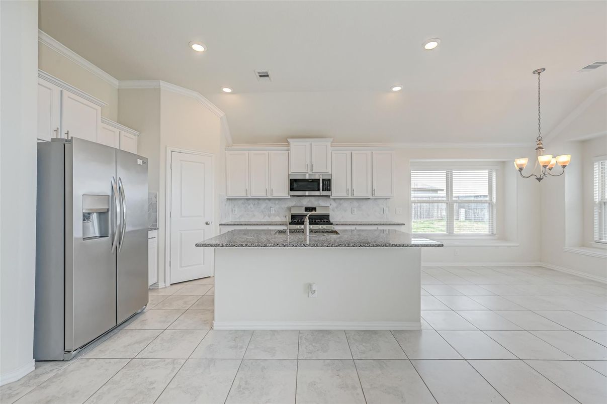 Chandelier, Interior, Kitchen, Recessed Lighting, Stainless Steel Appliances