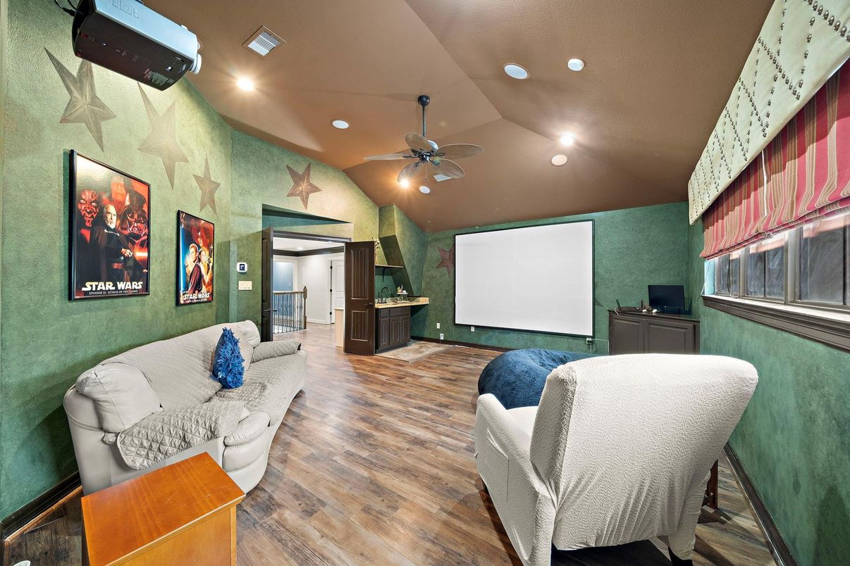 Interior, Living room, Projection Screen, Recessed Lighting, Theatre Room, Wood Texture Flooring