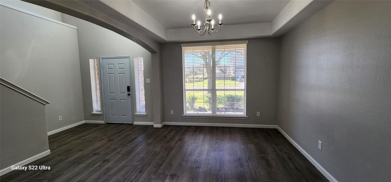 Chandelier, Empty room, Interior, Wood Texture Flooring