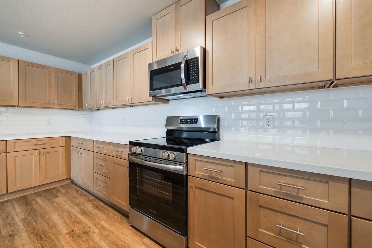 Interior, Kitchen, Stainless Steel Appliances, Wood Texture Flooring