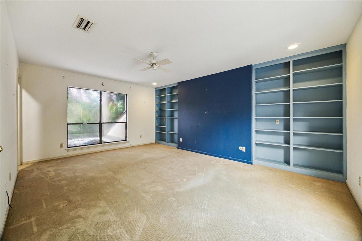 Empty room, Interior, Recessed Lighting