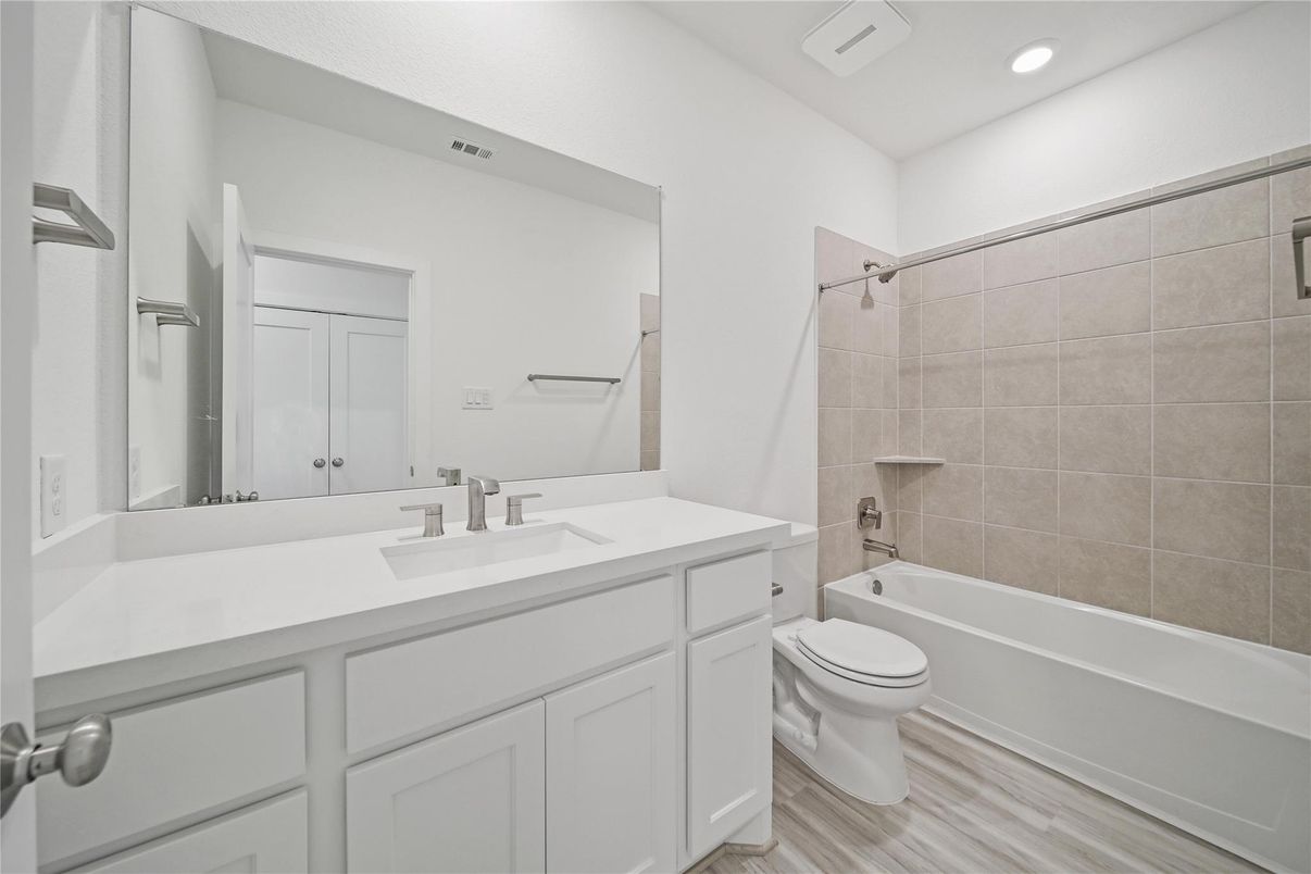 Bathroom, Interior, Recessed Lighting, Wood Texture Flooring