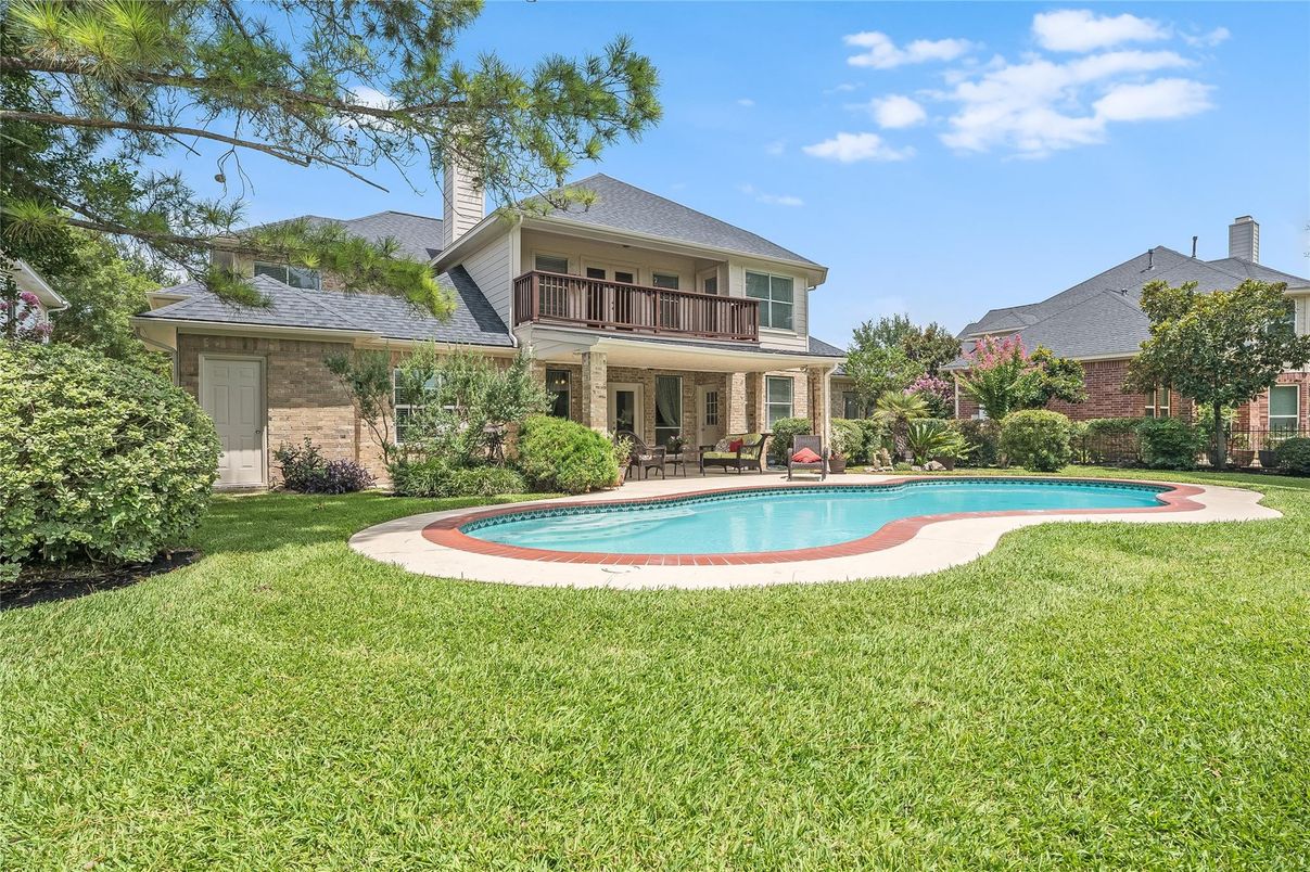 Backyard, Exterior, Pool