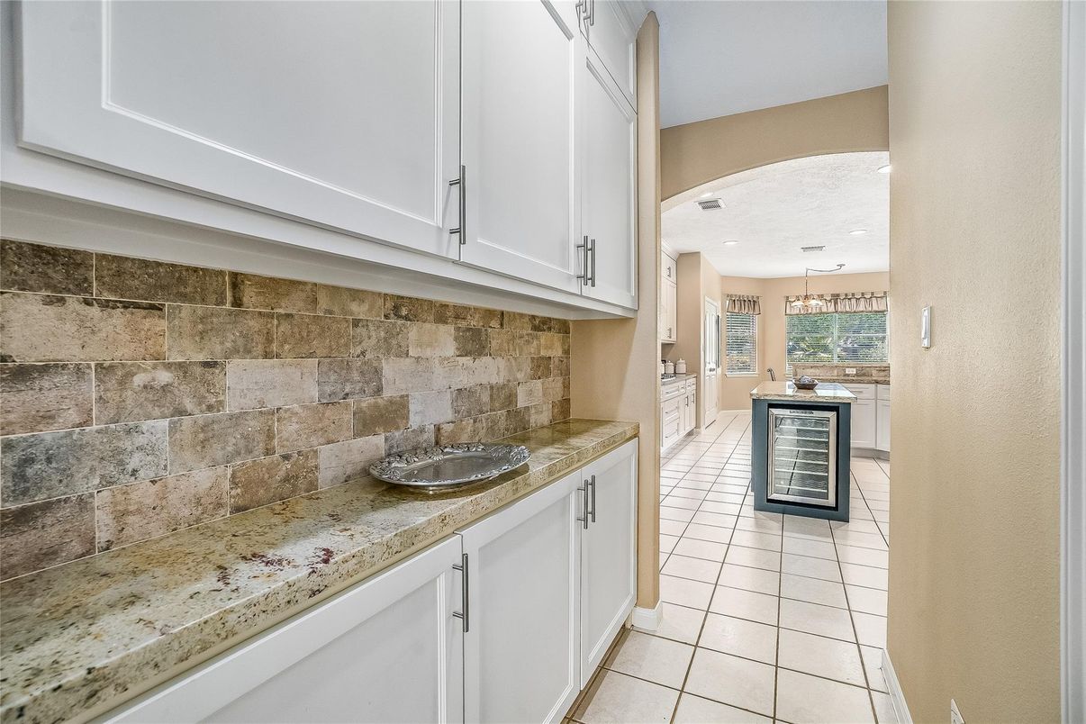 Interior, Kitchen, Pendant Lights, Recessed Lighting, Stone Walls