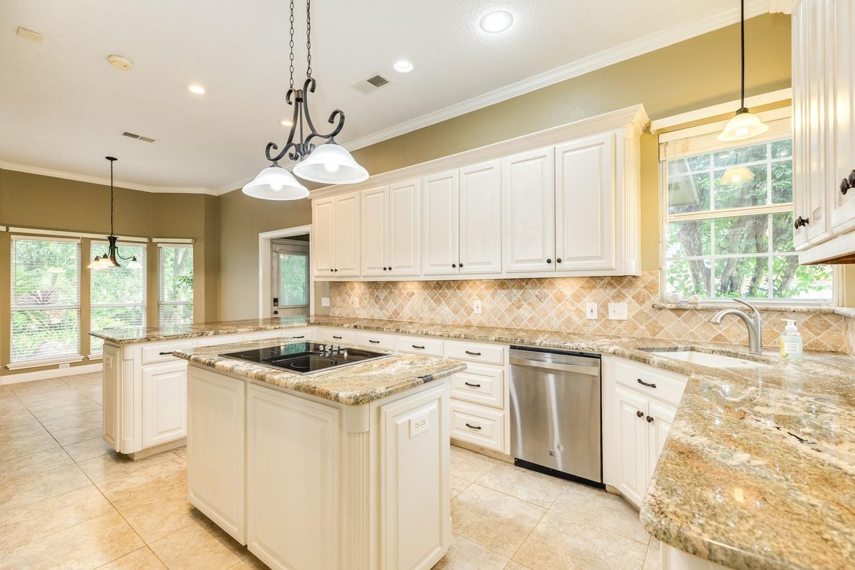 Interior, Kitchen, Pendant Lights, Recessed Lighting