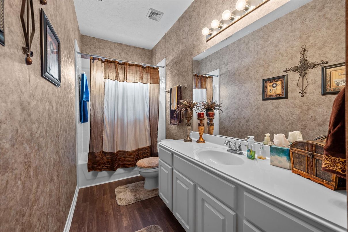 Bathroom, Interior, Wood Texture Flooring