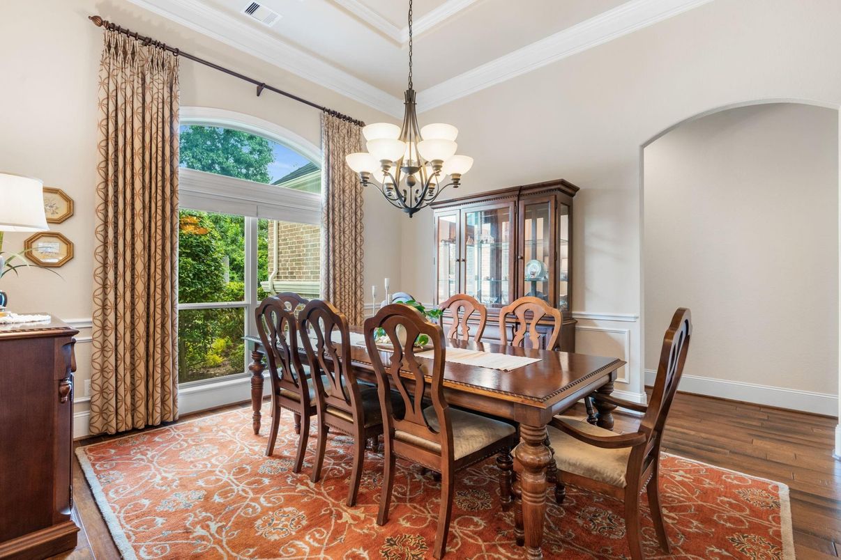 Chandelier, Dining room, Interior, Wood Texture Flooring