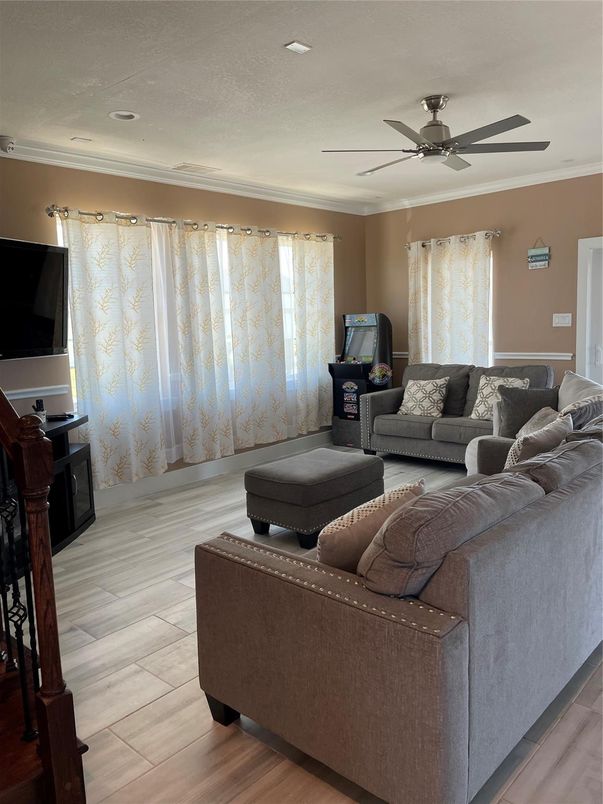 Interior, Living room, Recessed Lighting, Wood Texture Flooring