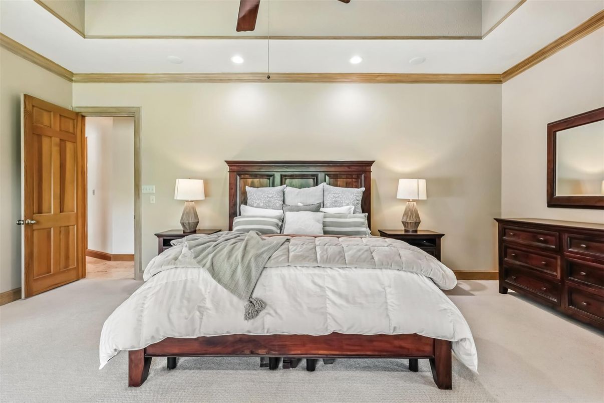 Bedroom, Interior, Recessed Lighting